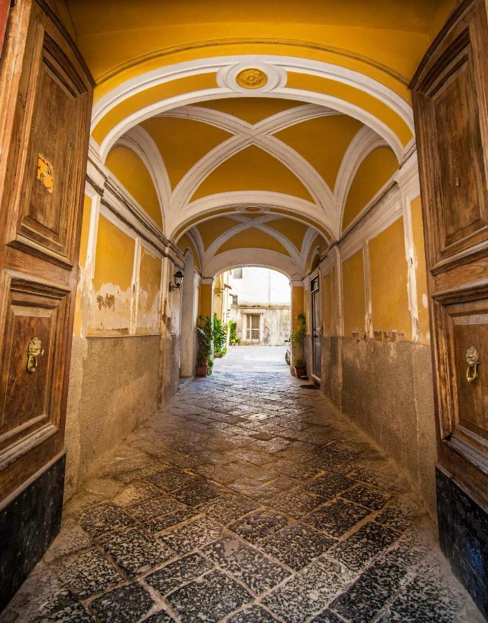 Suite Re Riccardo Казерта Экстерьер фото